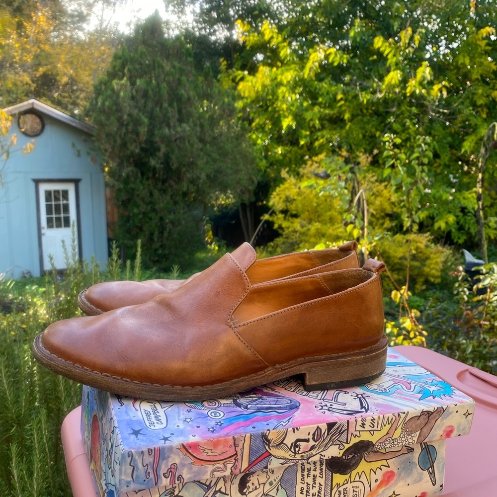 Men’s tan Italian leather loafers